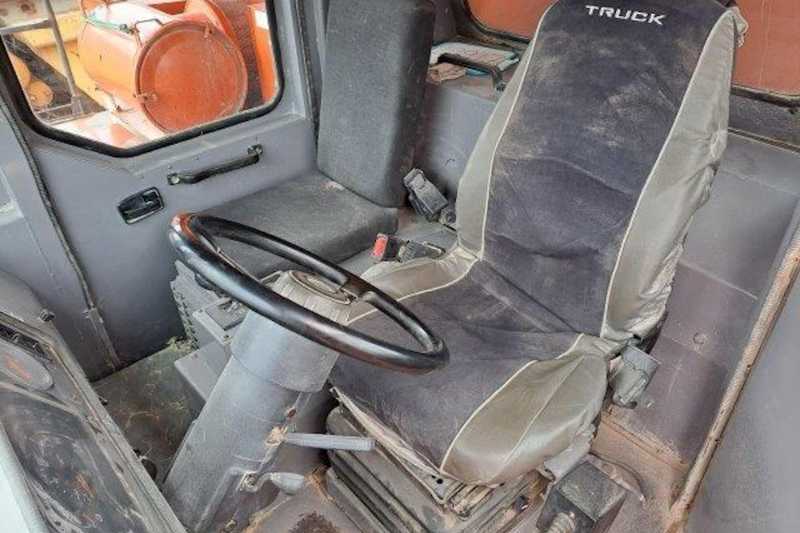 OmecoHub - Immagine HITACHI EH750-2